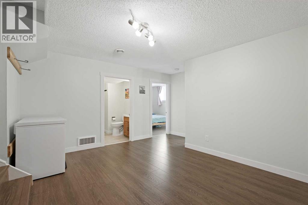 11 Berwick Hill Nw Property Photo 22