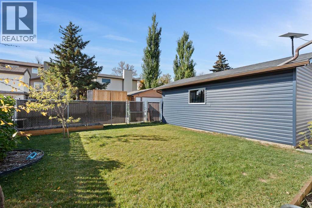 11 Berwick Hill Nw Property Photo 29