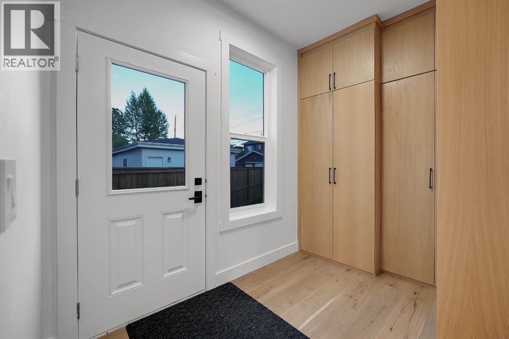 2826 31 Street Sw Property Photo 21