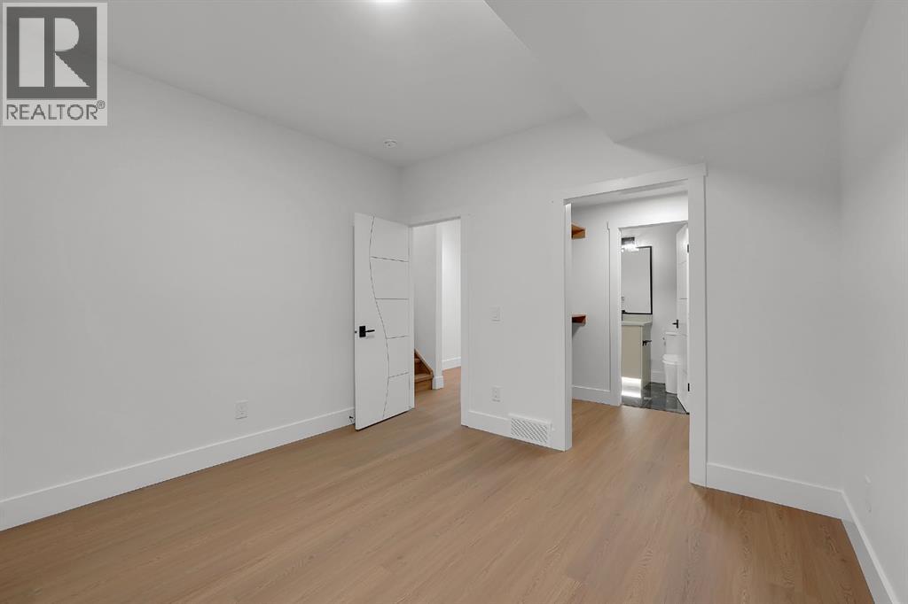 2826 31 Street Sw Property Photo 41