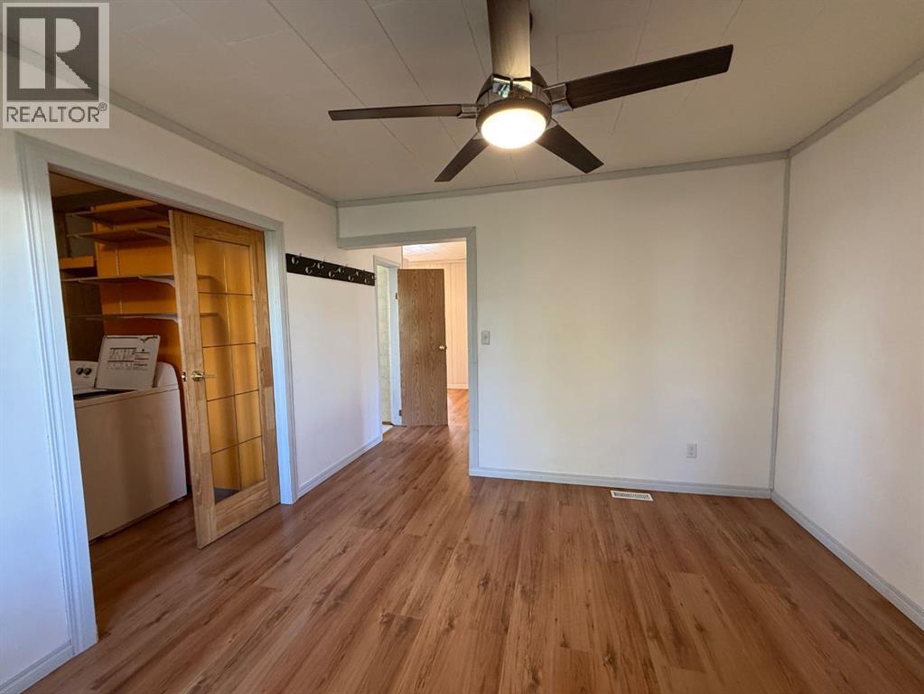 4925 59th Avenue Property Photo 13