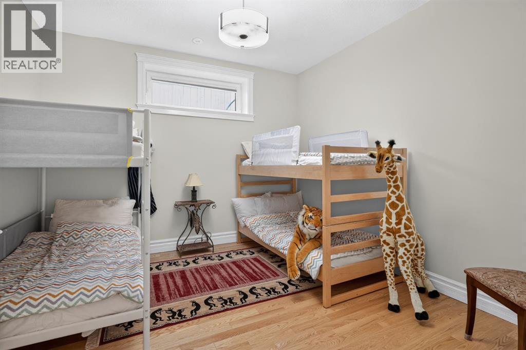 1640 16 Street Se Property Photo 44