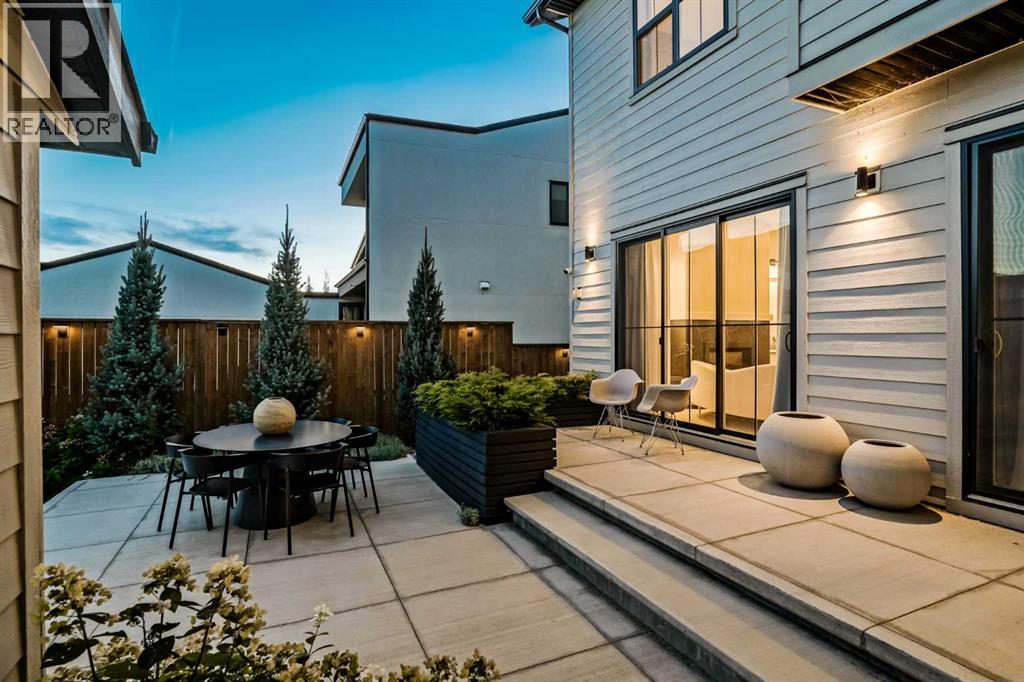 19 Bluerock Avenue Sw Property Photo 38