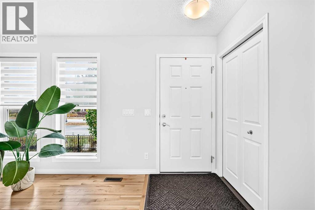 523 Auburn Bay Avenue Se Property Photo 3