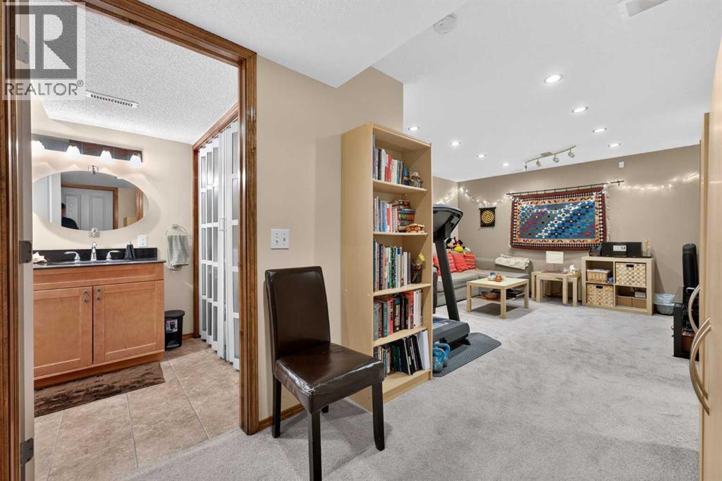 60 Tuscany Ridge Crescent Nw Property Photo 40