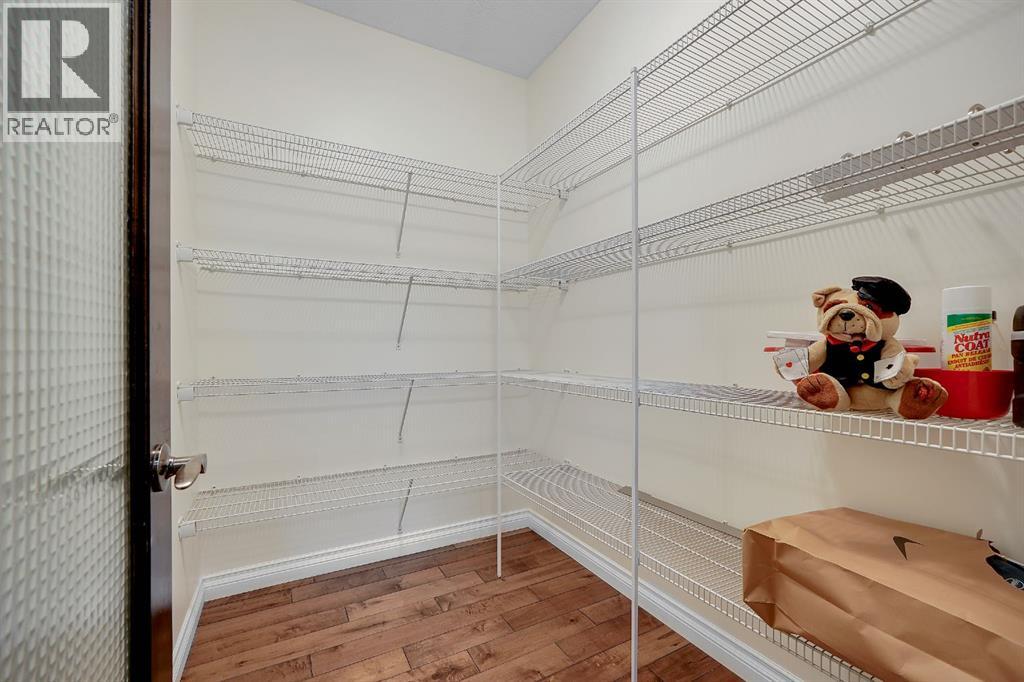 40 Baywater Court Sw Property Photo 12