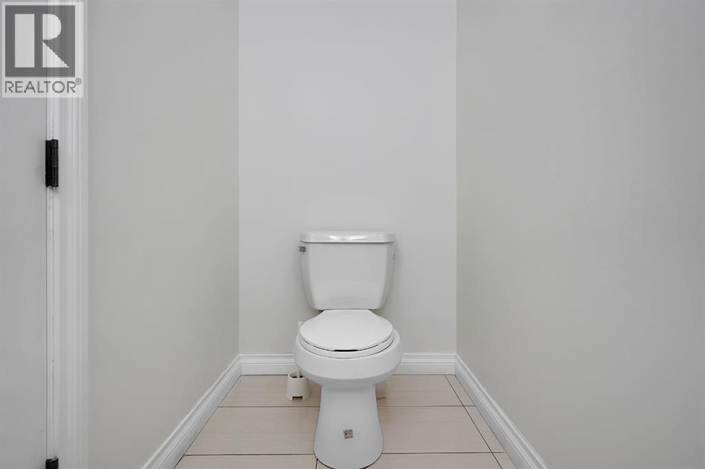 40 Baywater Court Sw Property Photo 22