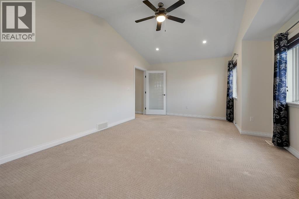 40 Baywater Court Sw Property Photo 27