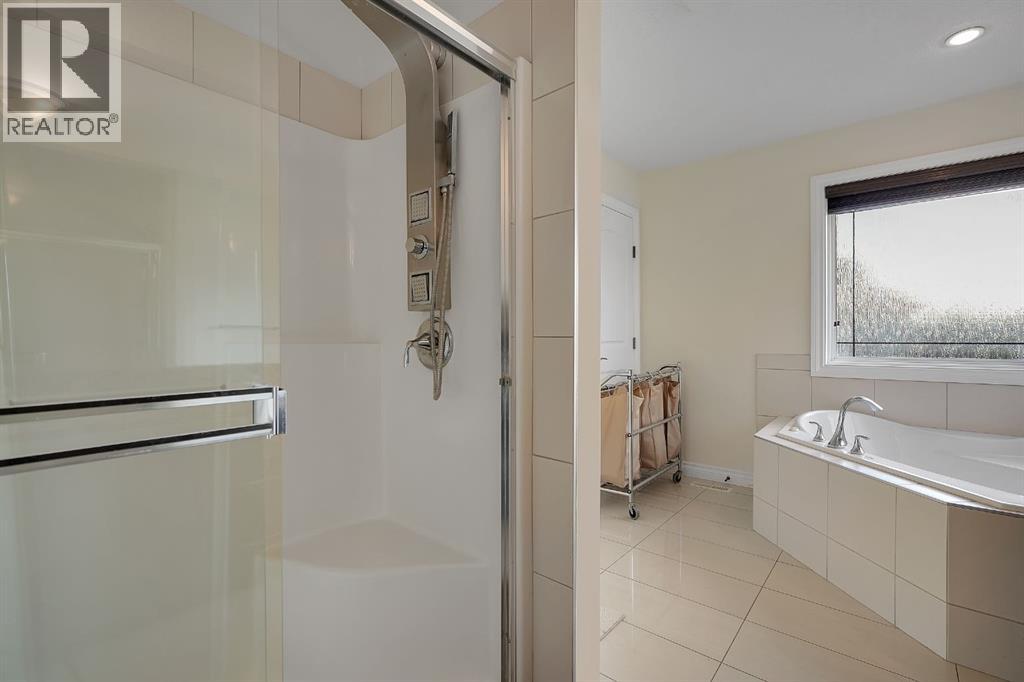 40 Baywater Court Sw Property Photo 34