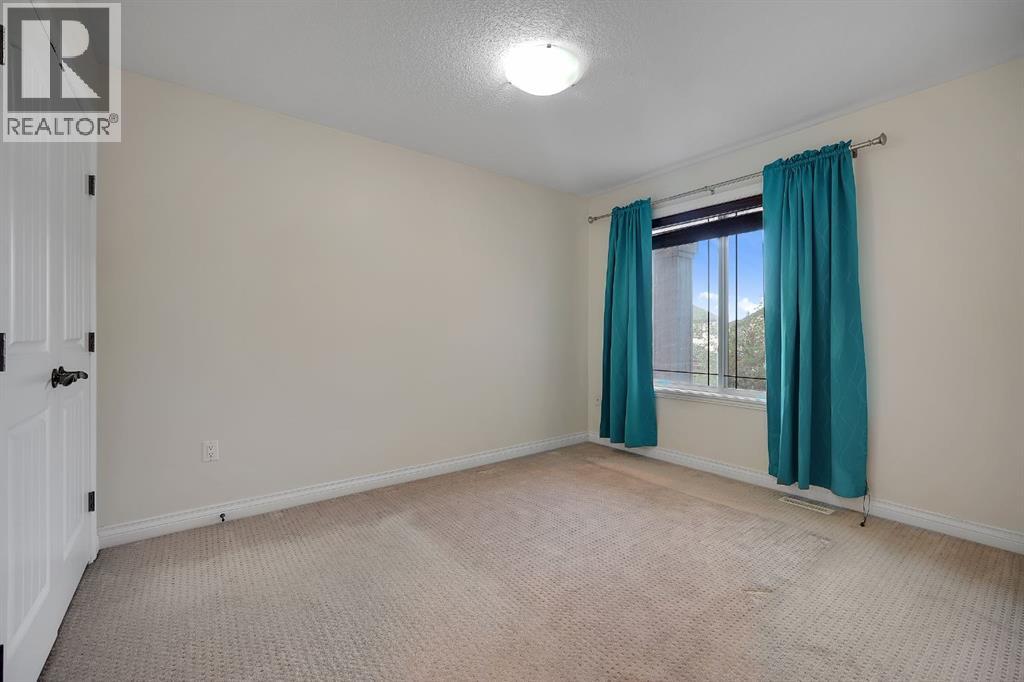 40 Baywater Court Sw Property Photo 36
