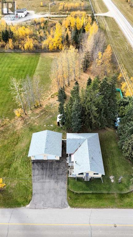 1892 63 Street Property Photo 4
