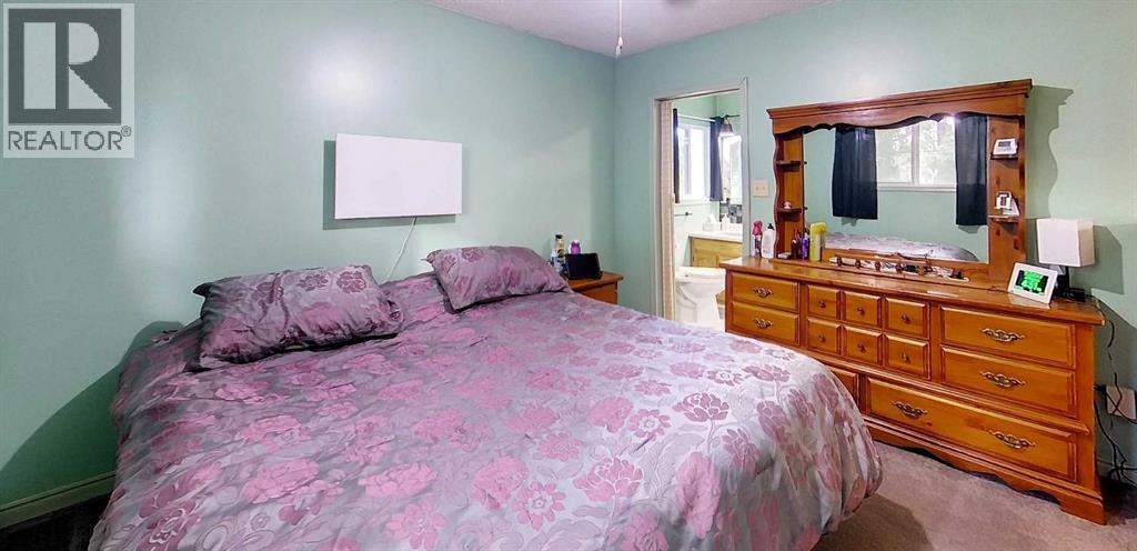 1892 63 Street Property Photo 21