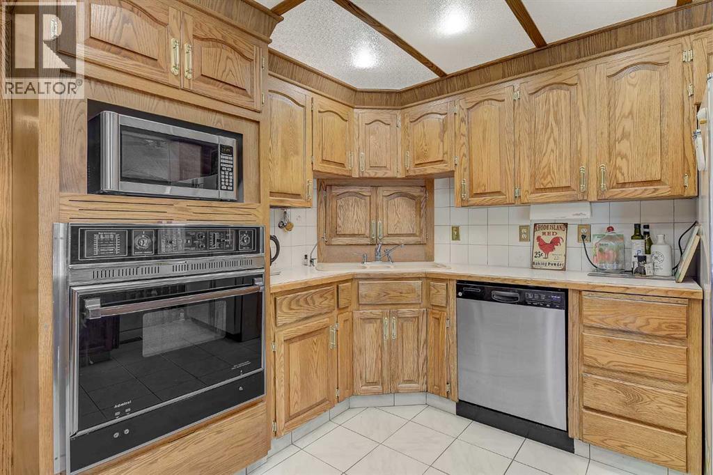 711021 Rr63 Property Photo 14