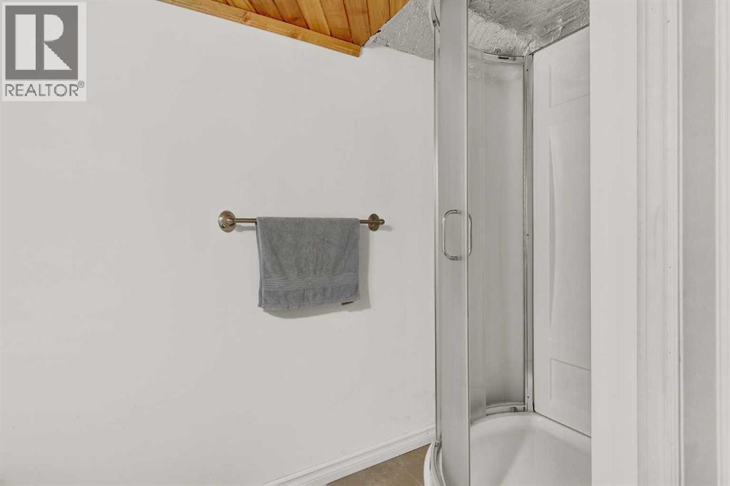 711021 Rr63 Property Photo 37