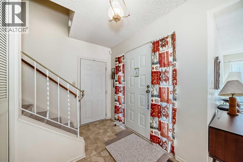 8 Varsdale Place Nw Property Photo 6