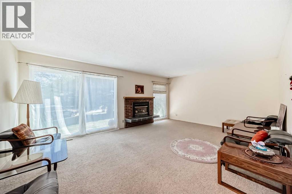 8 Varsdale Place Nw Property Photo 10