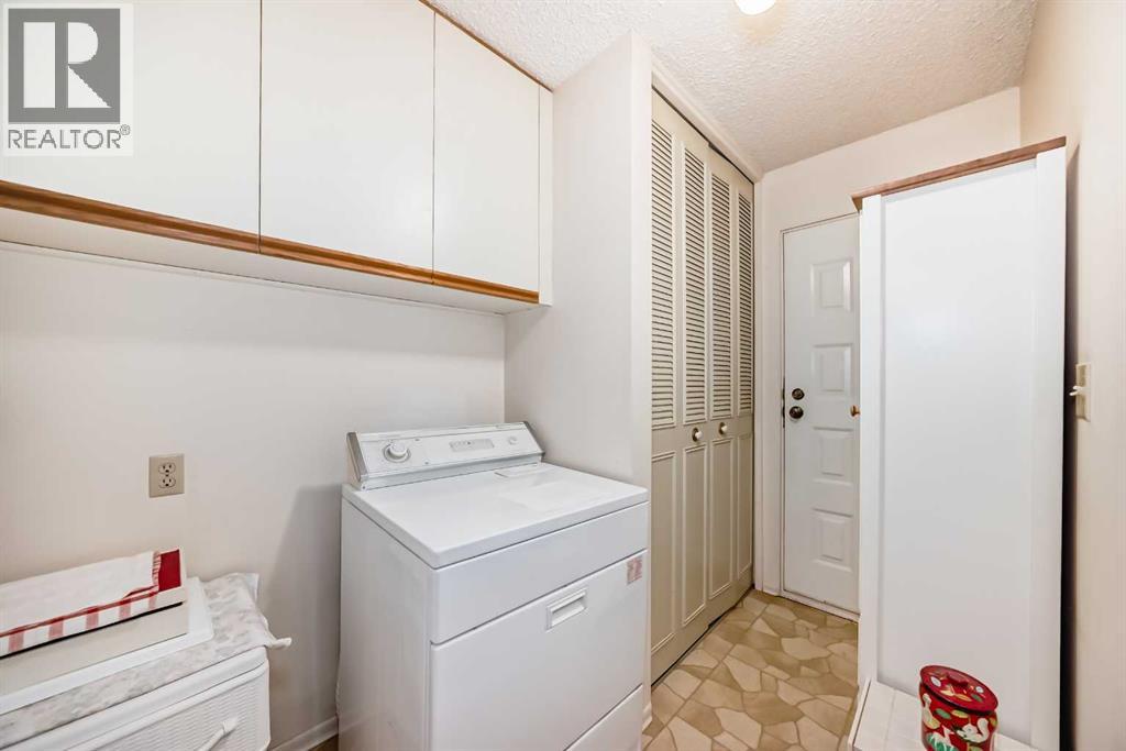 8 Varsdale Place Nw Property Photo 17