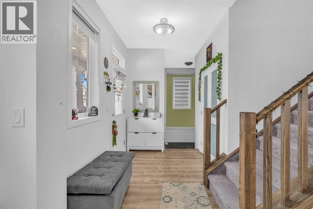 271 Carringham Road Nw Property Photo 4