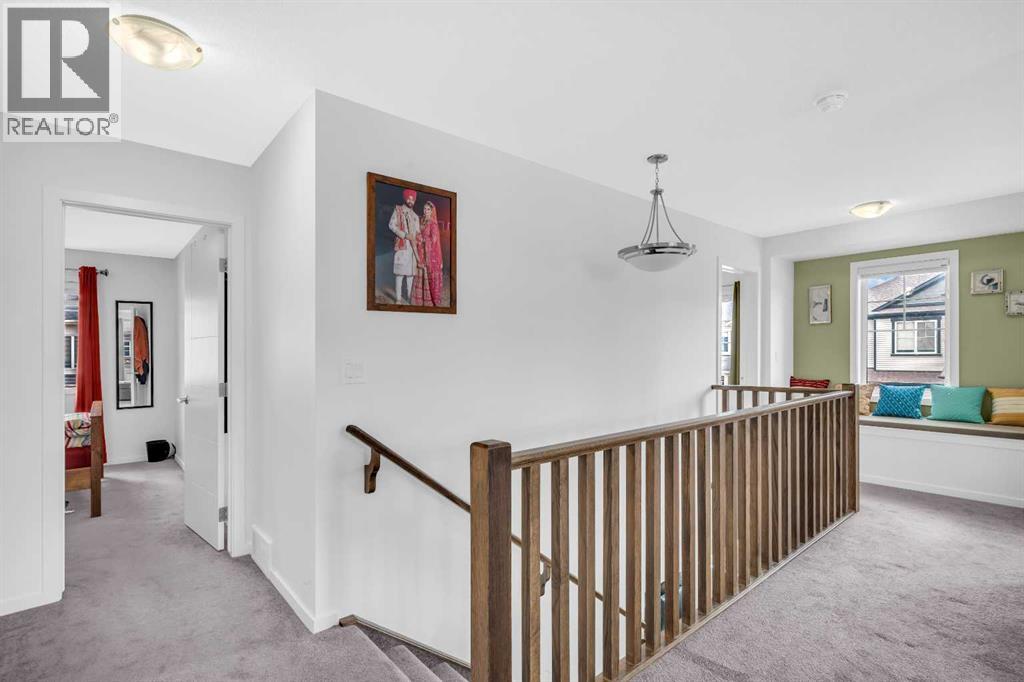 271 Carringham Road Nw Property Photo 16