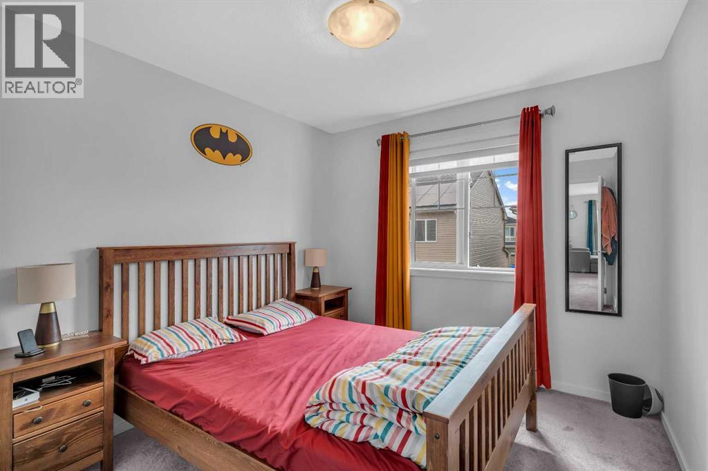 271 Carringham Road Nw Property Photo 22