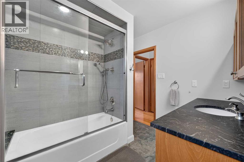 4124 19 Street Nw Property Photo 22