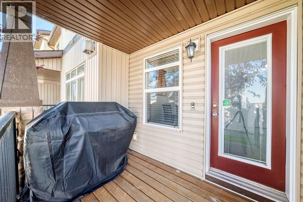 337 Copperpond Landing Se Property Photo 19