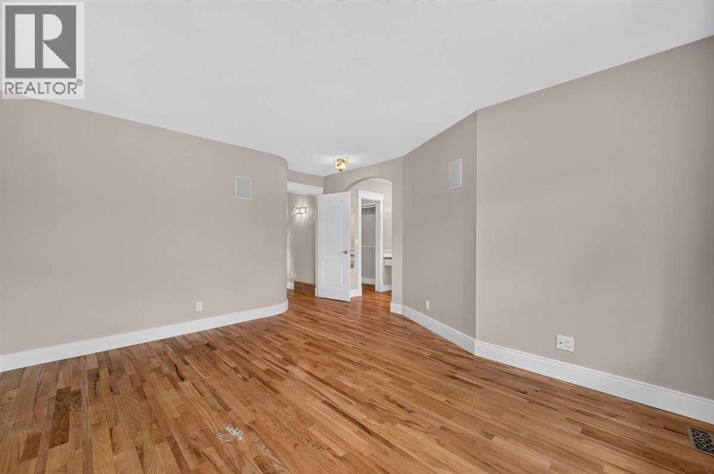 4418 20 Avenue Nw Property Photo 23
