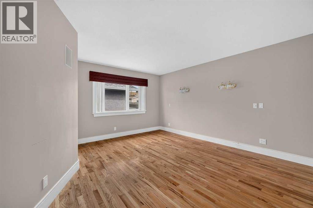 4418 20 Avenue Nw Property Photo 25