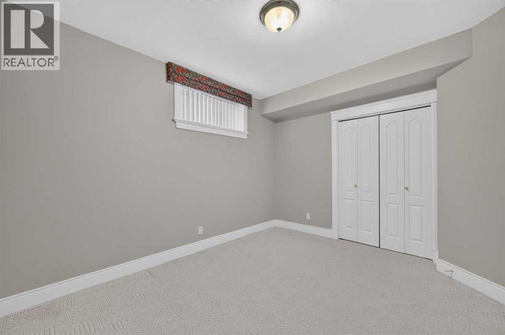 4418 20 Avenue Nw Property Photo 42