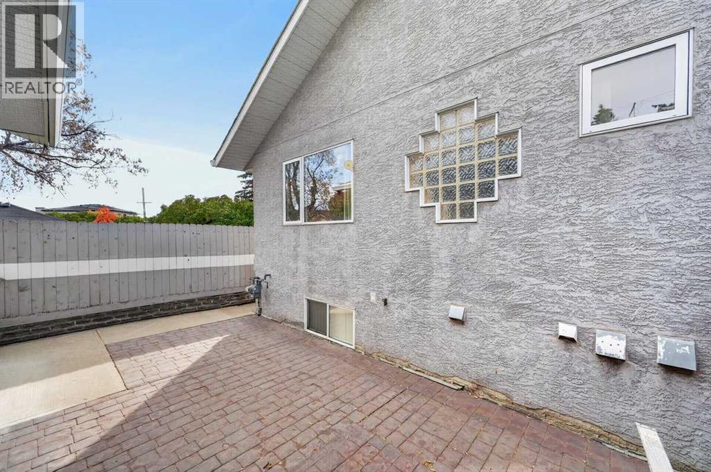 4418 20 Avenue Nw Property Photo 48
