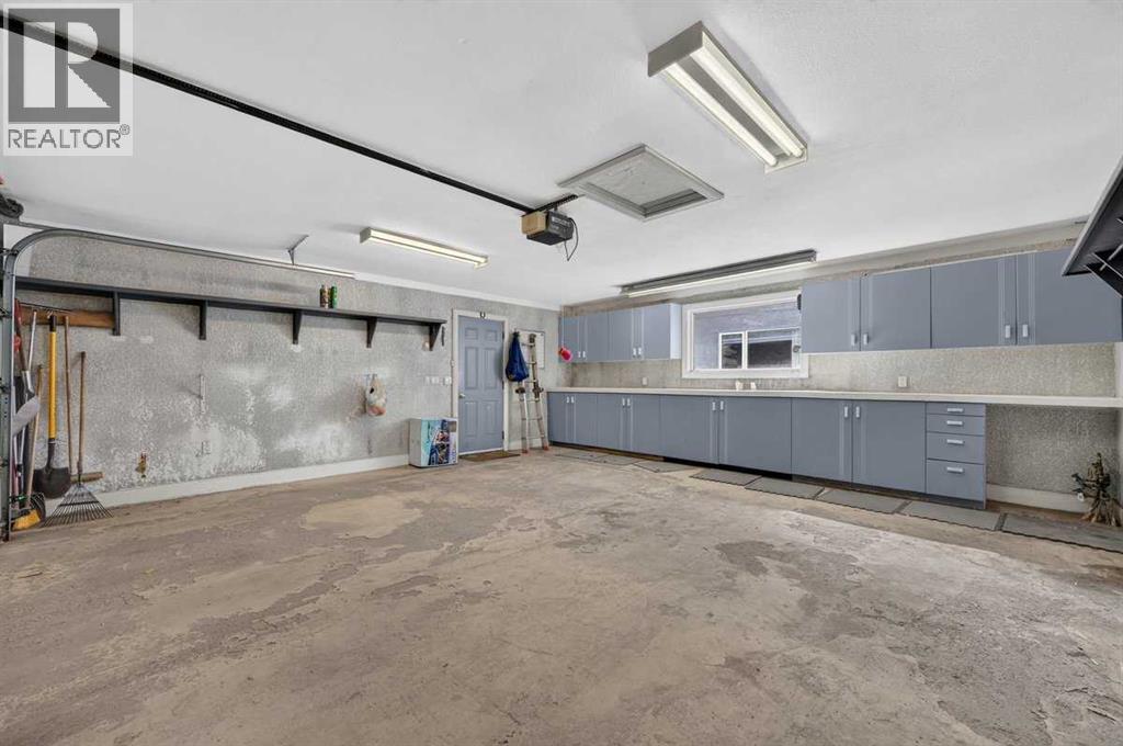 4418 20 Avenue Nw Property Photo 49