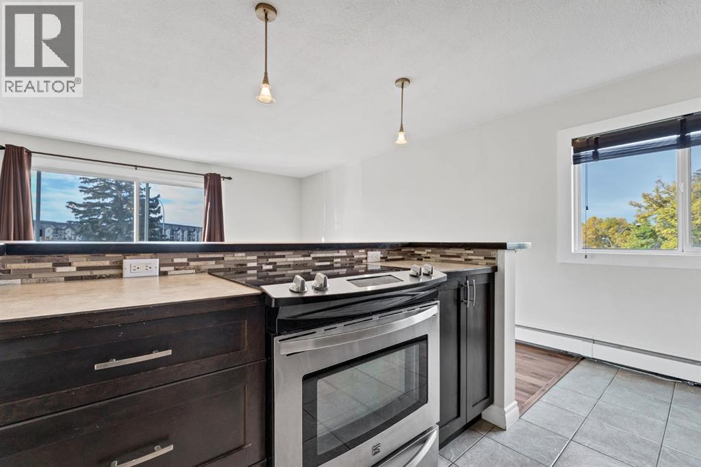 2987 Dunmore Road Southeast Property Photo 11