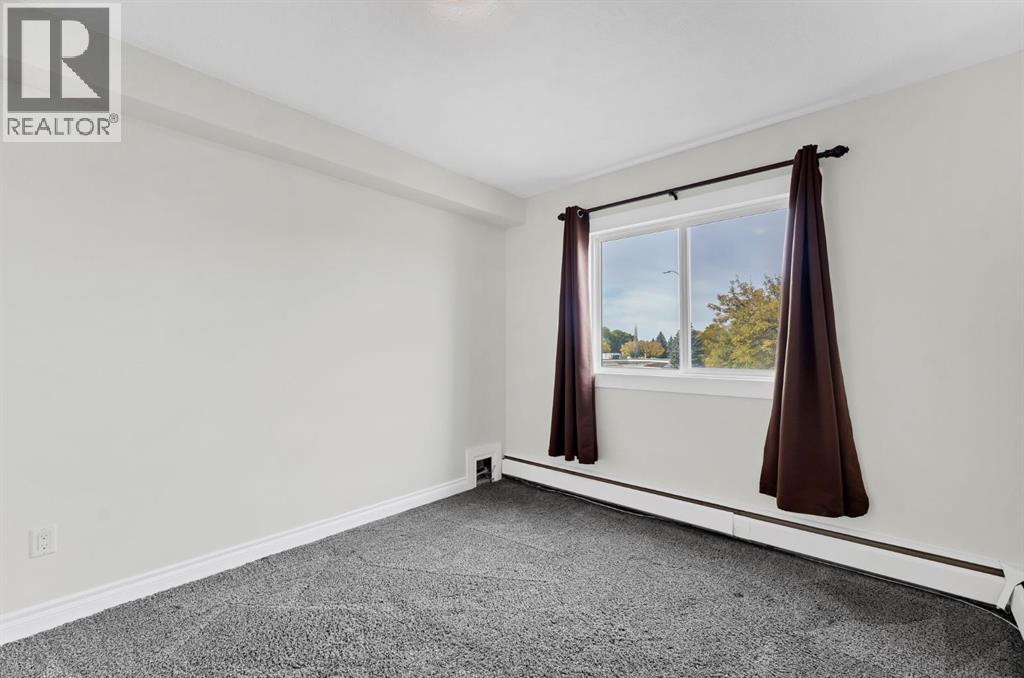 2987 Dunmore Road Southeast Property Photo 17