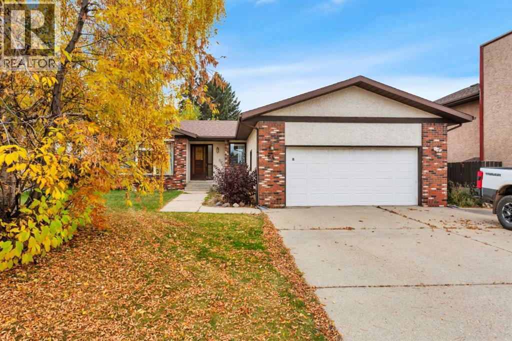 54 Rogers Crescent Property Photo 1