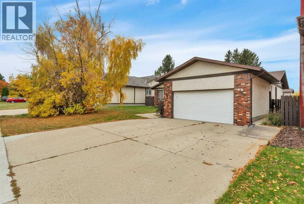 54 Rogers Crescent Property Photo 2