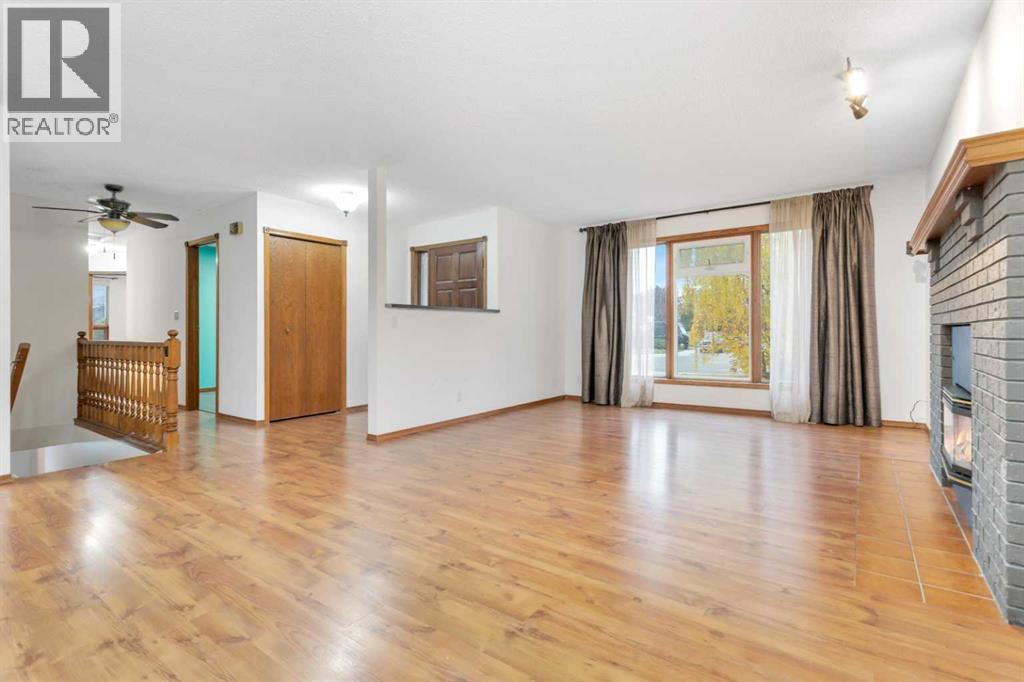 54 Rogers Crescent Property Photo 6