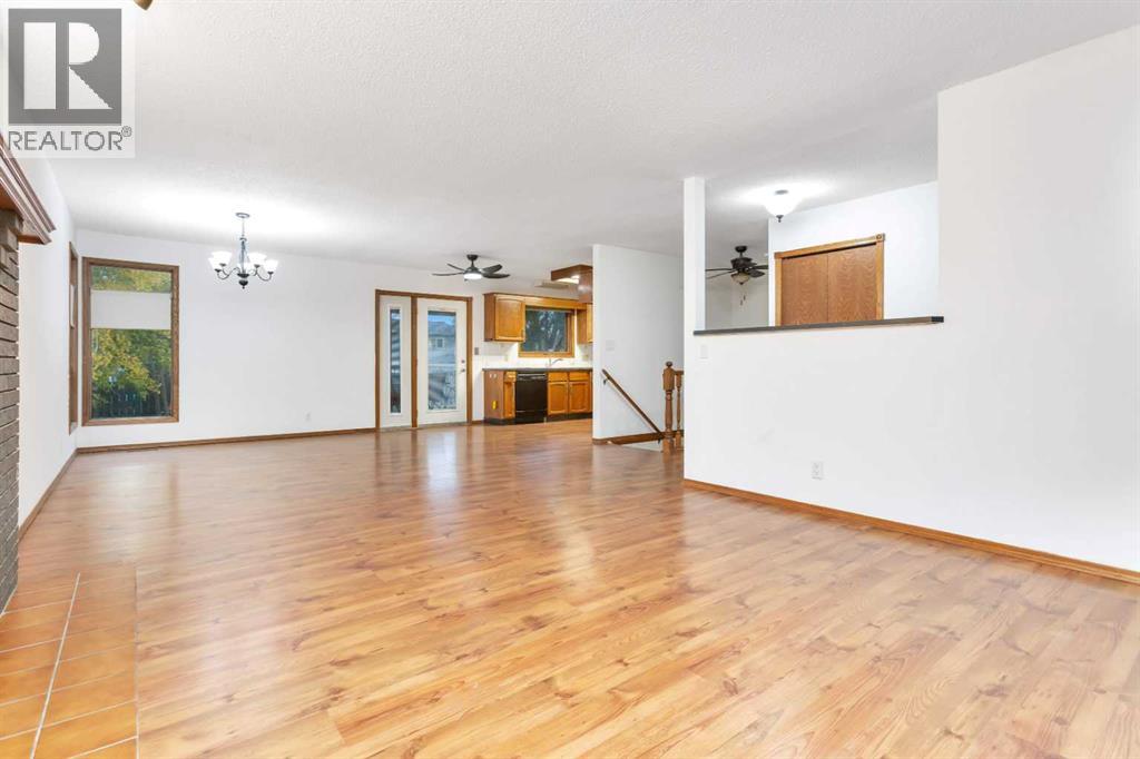 54 Rogers Crescent Property Photo 9