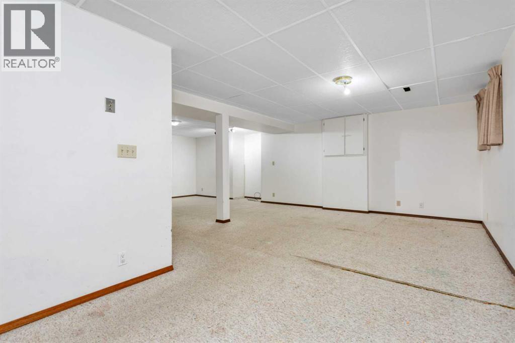 54 Rogers Crescent Property Photo 24