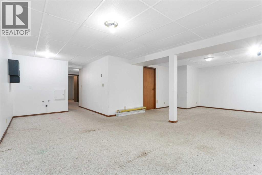 54 Rogers Crescent Property Photo 25