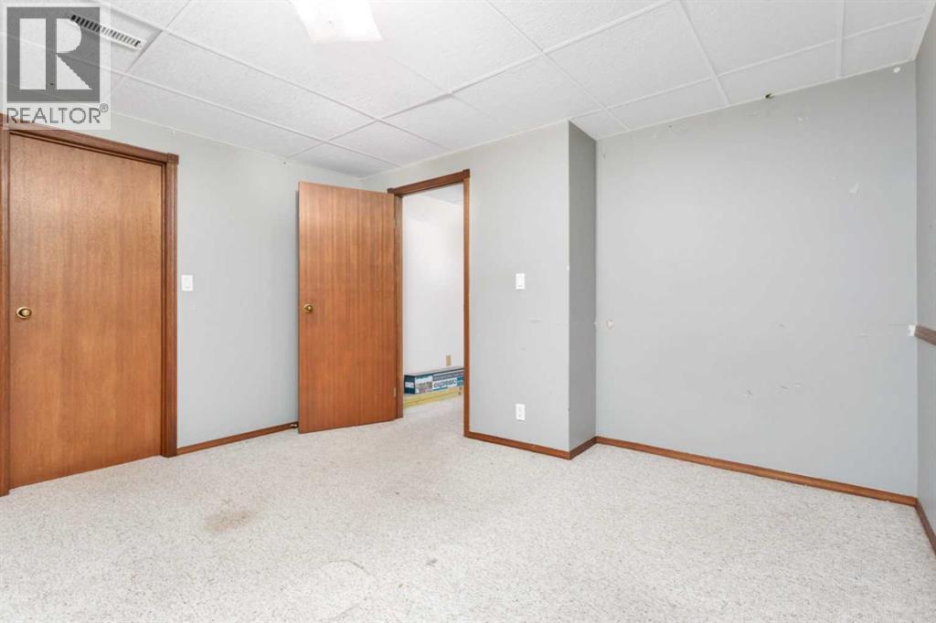 54 Rogers Crescent Property Photo 28