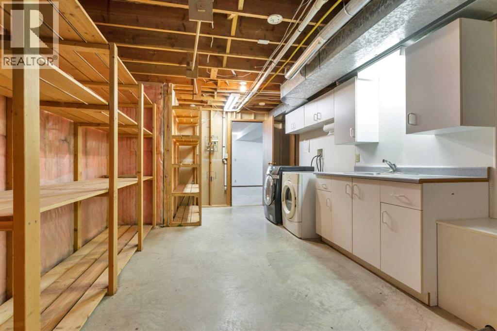 54 Rogers Crescent Property Photo 31