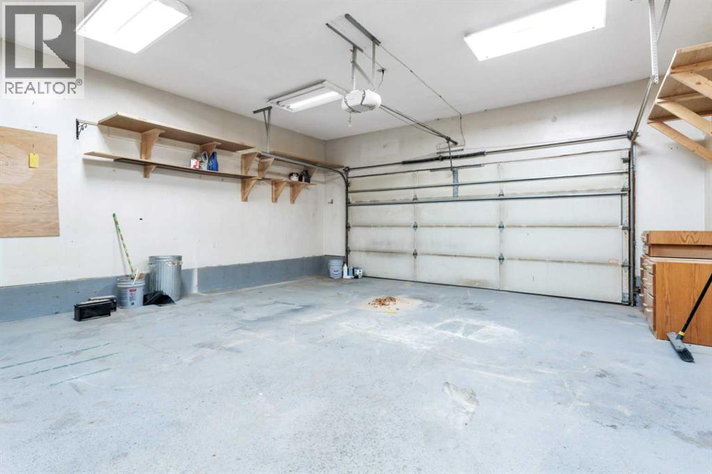 54 Rogers Crescent Property Photo 32