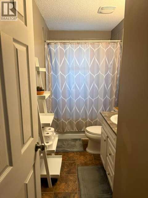 9825 101 Street Property Photo 10