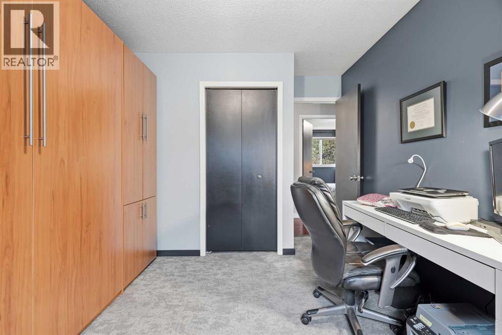 16 Robinson Drive Property Photo 24