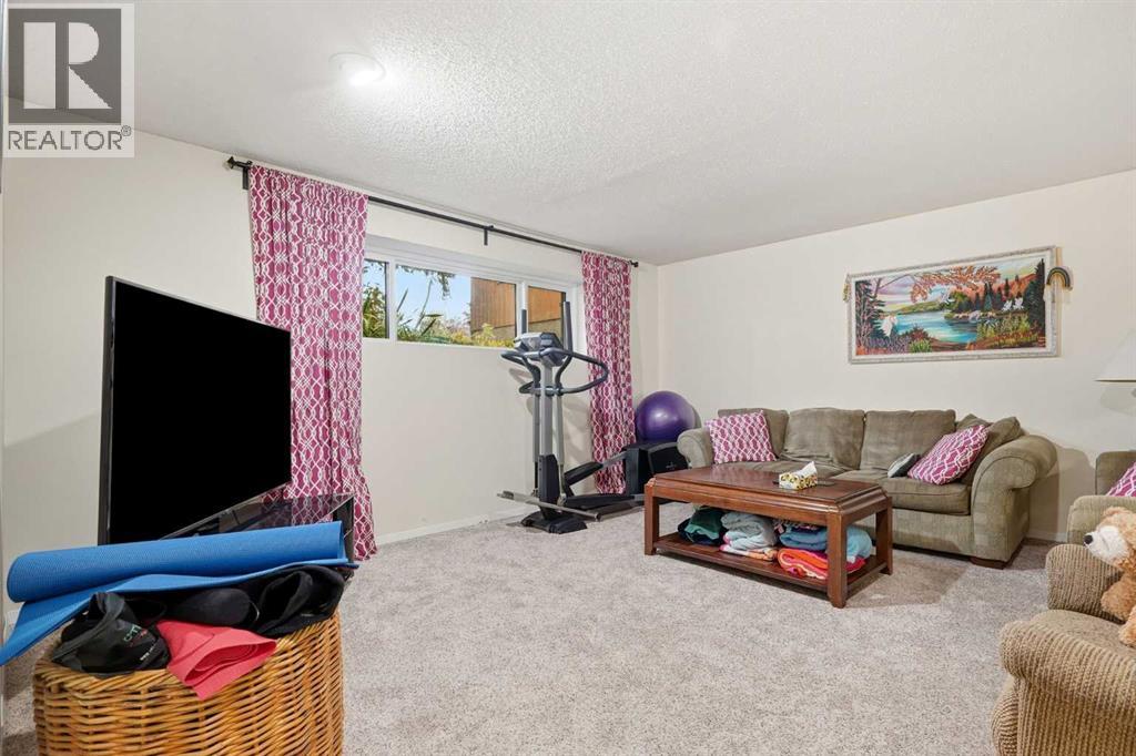 16 Robinson Drive Property Photo 31