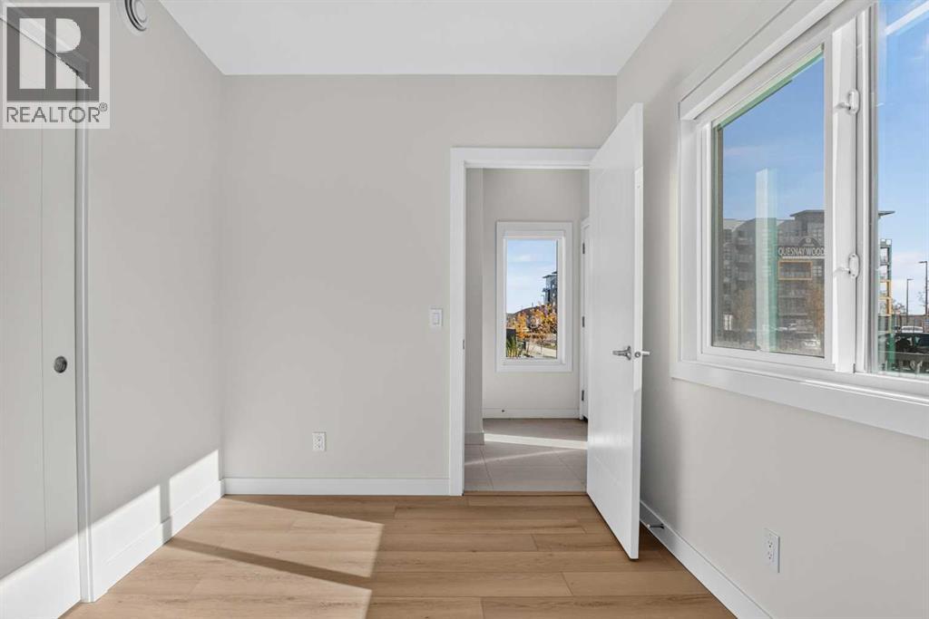 267 Dieppe Drive Sw Property Photo 7