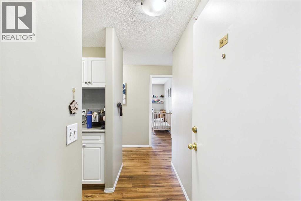 6224 17 Avenue Southeast Property Photo 2