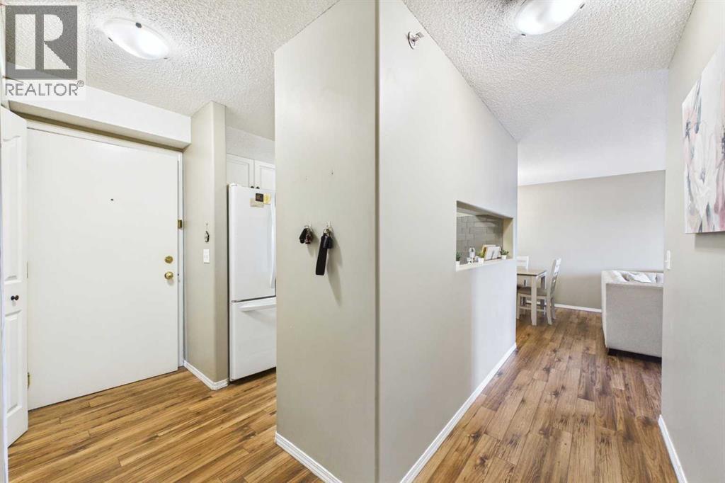 6224 17 Avenue Southeast Property Photo 3