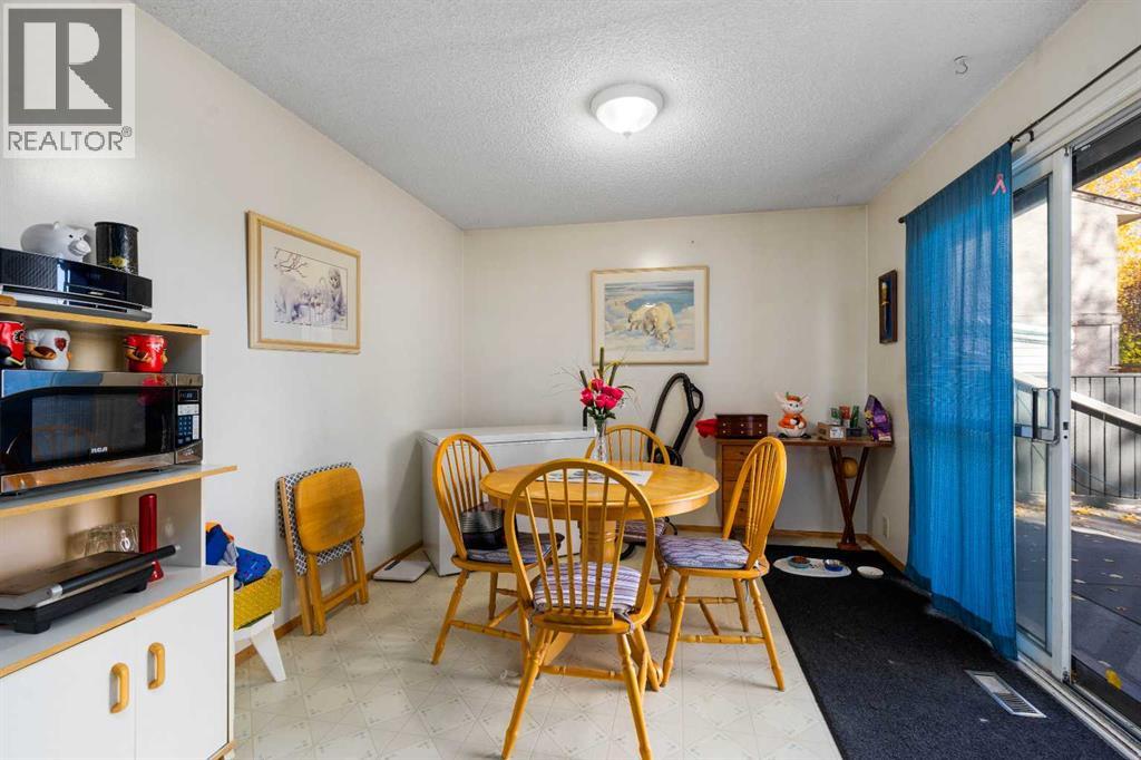 309 44 Street Se Property Photo 9