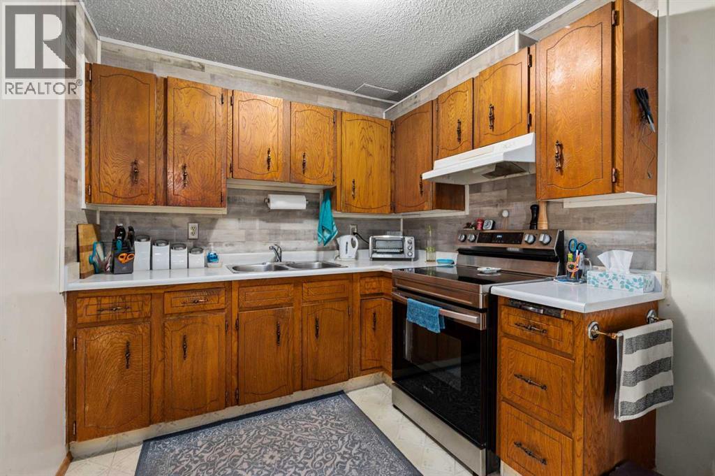 309 44 Street Se Property Photo 12